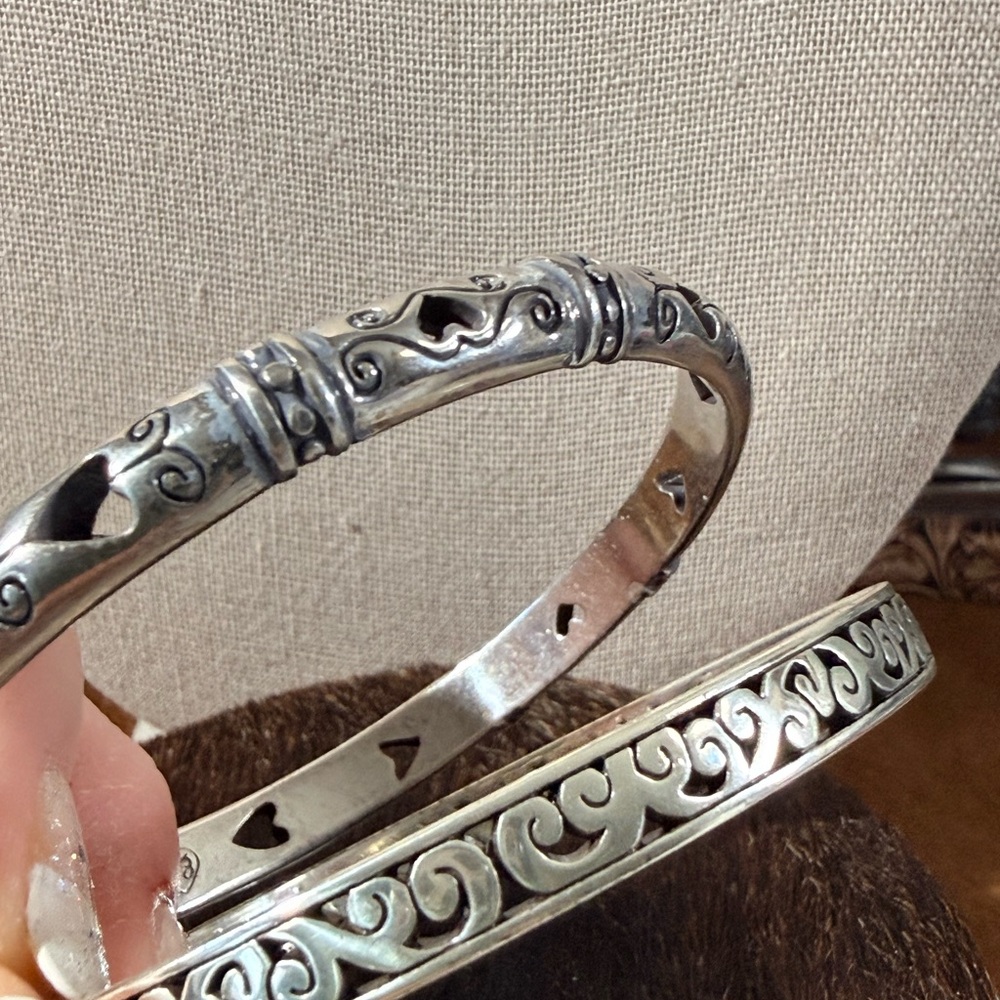 Elegant Brighton, Silverplated Bangle Set, “Shot Through The Heart” & Contempo - Picture 2 of 9